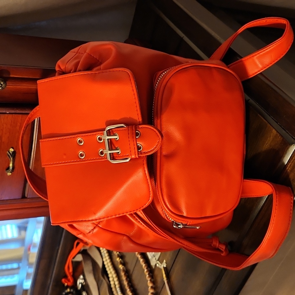 Red small backpack nwt
